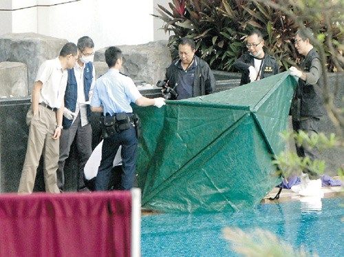 香港百亿富商被女友砍百刀身亡 凶手跳楼自杀