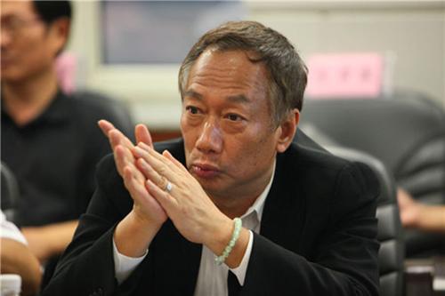 郭台铭：缺乏灰度的五味人生