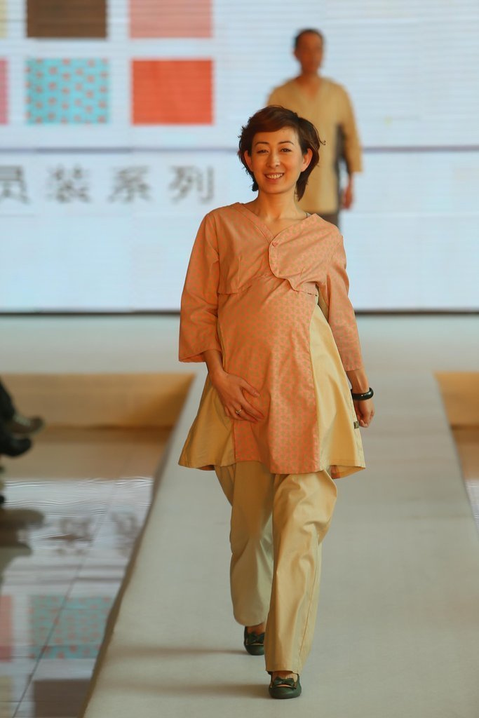 点击图片查看下一页