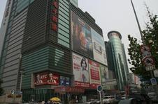 人民日报记者熊建  中关村电脑城&ldquo;历险记&rdquo;