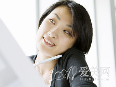  常玩手机内分泌失调 细数手机辐射十宗罪 