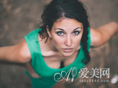  常玩手机内分泌失调 细数手机辐射十宗罪 