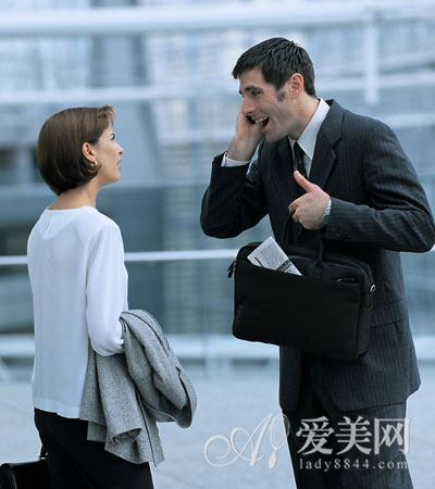  常玩手机内分泌失调 细数手机辐射十宗罪 