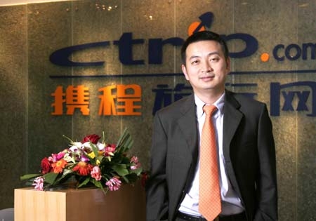 梁建章：拇指混战中的“二次创业”