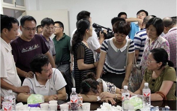韩亚客机失事 韩主持人称“万幸是中国人死亡”