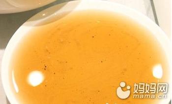 加多宝五个月九曝喝出异物 两消费者获赔3800元