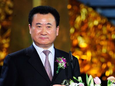 王健林超宗庆后成新首富 身家142亿美元造神话