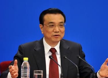 李克强接受东盟国家媒体联合采访