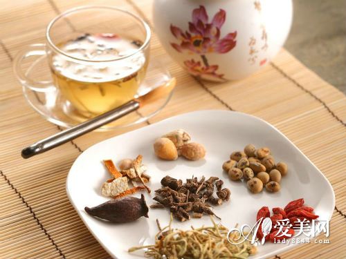  女人痛经怎么办? 7款食疗方 活血化瘀止痛 