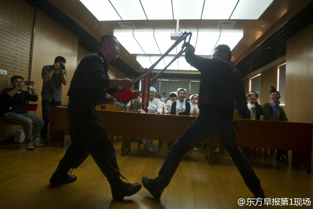 上海医生集体&ldquo;学武&rdquo;防身