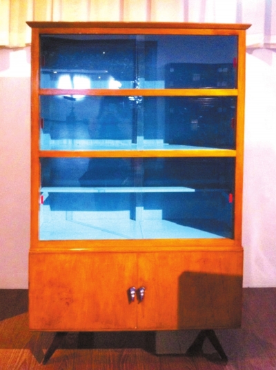 李长春自制家具