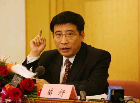 工业和信息化部部长苗圩：化解产能过剩痼疾要迈过三道坎