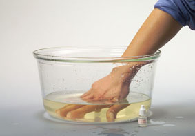 网传自来水余氯加热致癌 专家称无流行病学证据