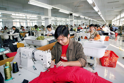 揭秘假冒&ldquo;外贸原单&rdquo;服装暴利产业链：批发单价低至3元