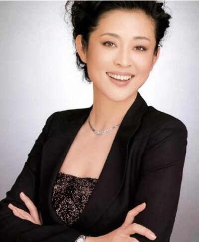 倪萍坎坷情史 