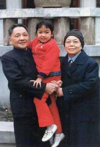 老照片：伟人的另一面 邓小平罕见生活照