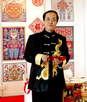 当代青年剪纸艺术家韩靖