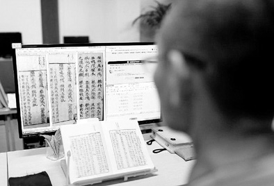 出家人成“网络红人”,“有名有利”该不该 