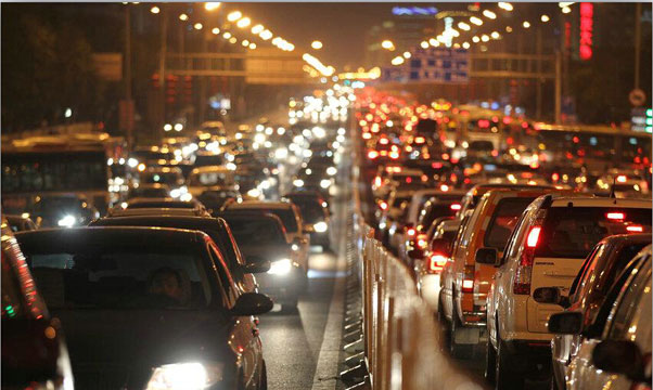 北京APEC会议期间机动车将实行单双号限行