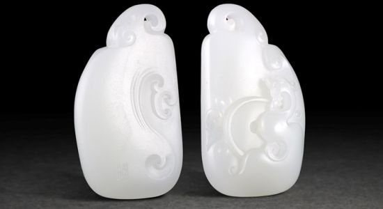 00644号拍品吴金星和田玉籽料必定成龙挂件 羊脂