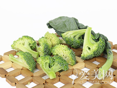  吃什么对眼睛好？推荐10款护眼食物 