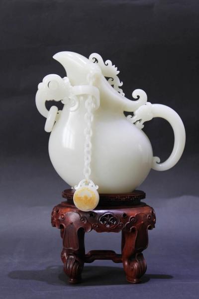 和田玉雕《龙凤匜》出炉 耗时一年价值千万