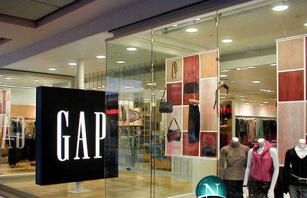 缺乏设计亮点又价位过高 GAP沦为快时尚队尾
