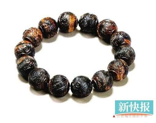 玩木质手串根本在材质：以不带雕工为主选