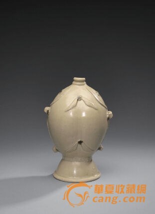 晚唐 五代 白釉双鱼形穿带瓶