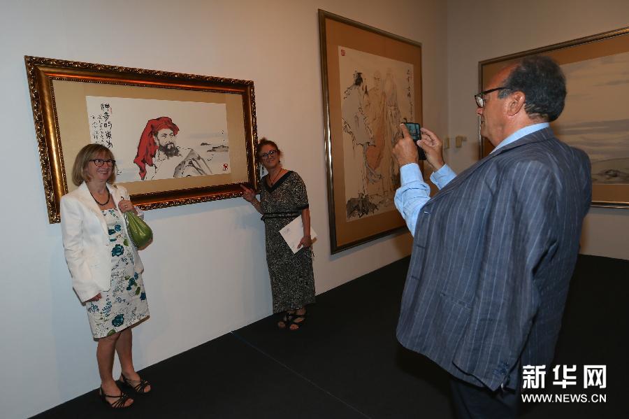 （XHDW）（1）当东方遇到西方：“范曾，文明的交响乐”书画展罗马开幕