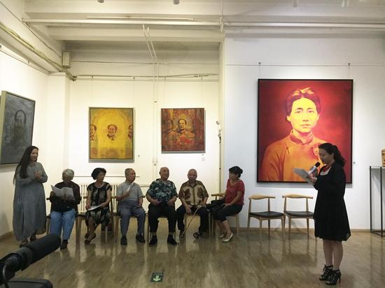 杨冉红色毛泽东主题艺术展在京开幕