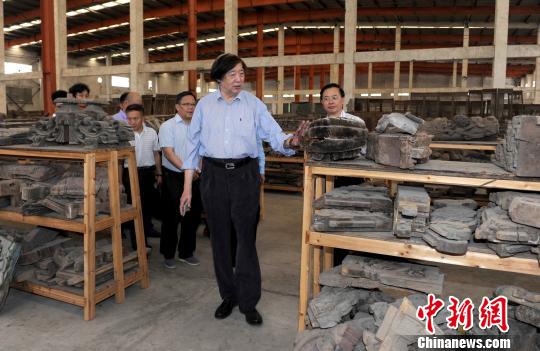 中国10年消失90万个古村落 冯骥才吁立法保护