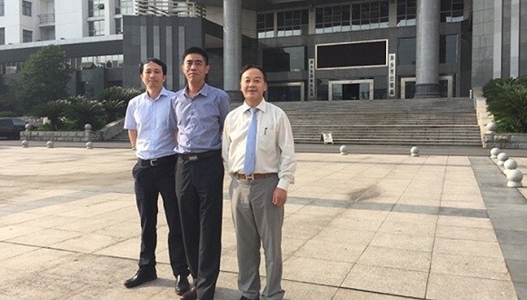 王林与律师结束会见 陈有西称案情可能有巨大逆转