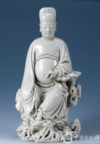 不惜万金争购之：德化白瓷塑佛像受追捧