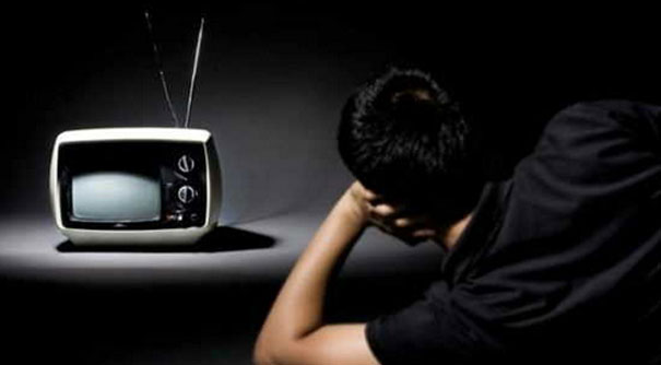 新品上市价差竟达两倍 互联网电视PK传统电视