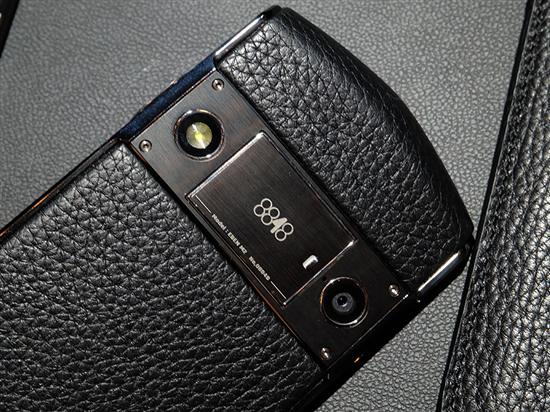 国产手机定价万元：堆材料就可以卖高价？