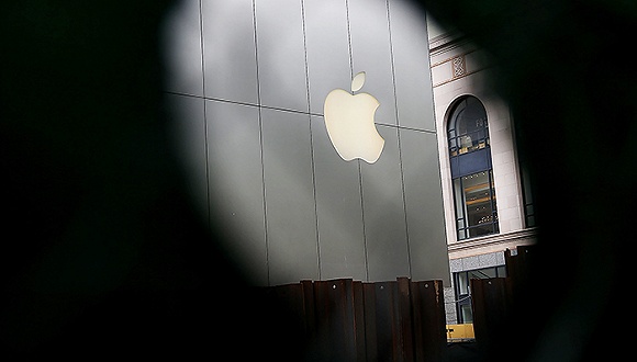 榜首宝座被抢股价也大跌 苹果这是怎么了