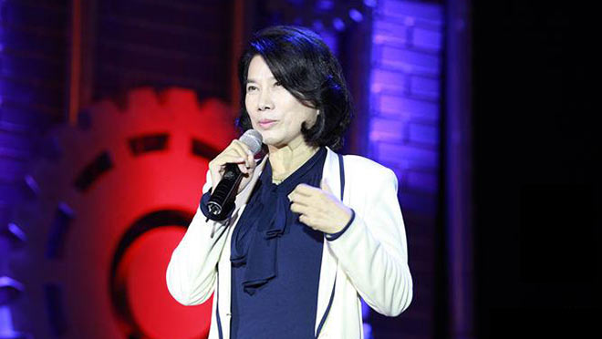 格力董明珠：二代格力手机不拼小米拼苹果