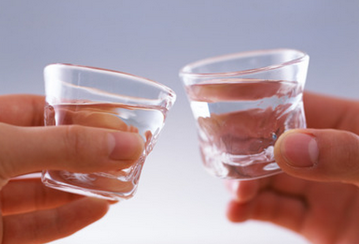 白酒业上半年整体业绩回暖 两极分化加剧