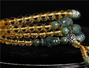 古玩珠宝中为什么琥珀价格最任性