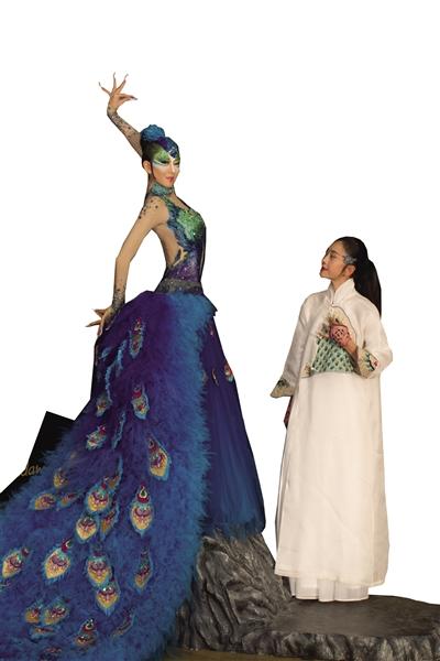 杨丽萍&ldquo;孔雀&rdquo;造型入驻上海杜莎夫人蜡像馆