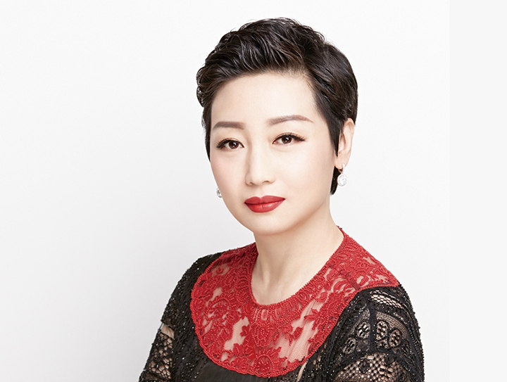 国美CEO杜鹃为实体店正名：消费者需要但应“学会飞”
