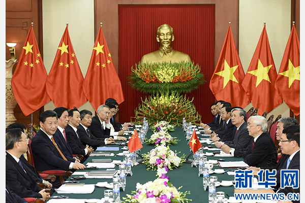 习近平同越共中央总书记阮富仲举行会谈