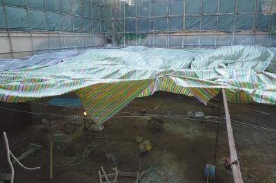 北京一高档小区10栋别墅私挖地下空间 城管已立案