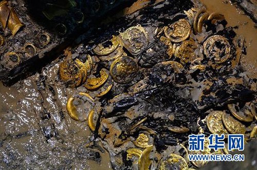 南昌西汉海昏侯墓又发现两枚金饼 金饼已达189枚