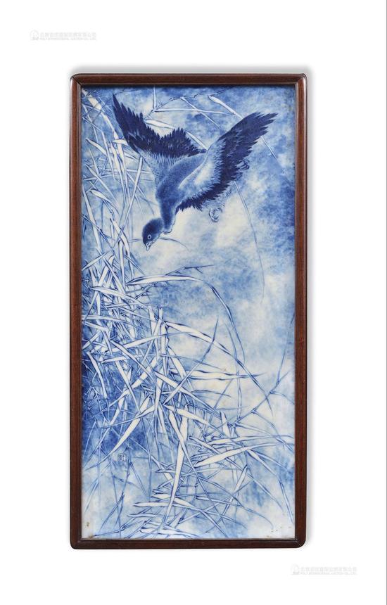 拍场黑马：估价2万王步的芦雁图瓷板340万成交