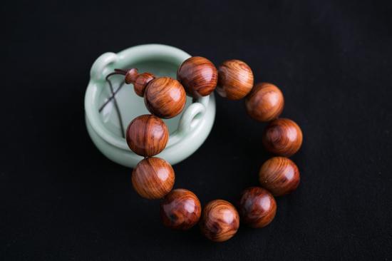 详解海南黄花梨和紫檀柳的区别