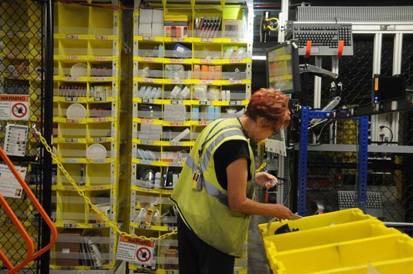 圣诞节后美国人退货忙 价值高达900亿美元