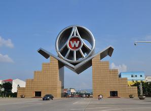 五粮液日前发公告 拟转让子公司49%股权