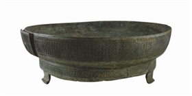 春秋时代的青铜盘也讲究设计潮流